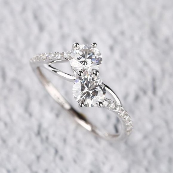 🍁 Beautiful Twisted Double Round Trendy Pure Zircon Rings for Women, PD2… - Picture 1 of 5